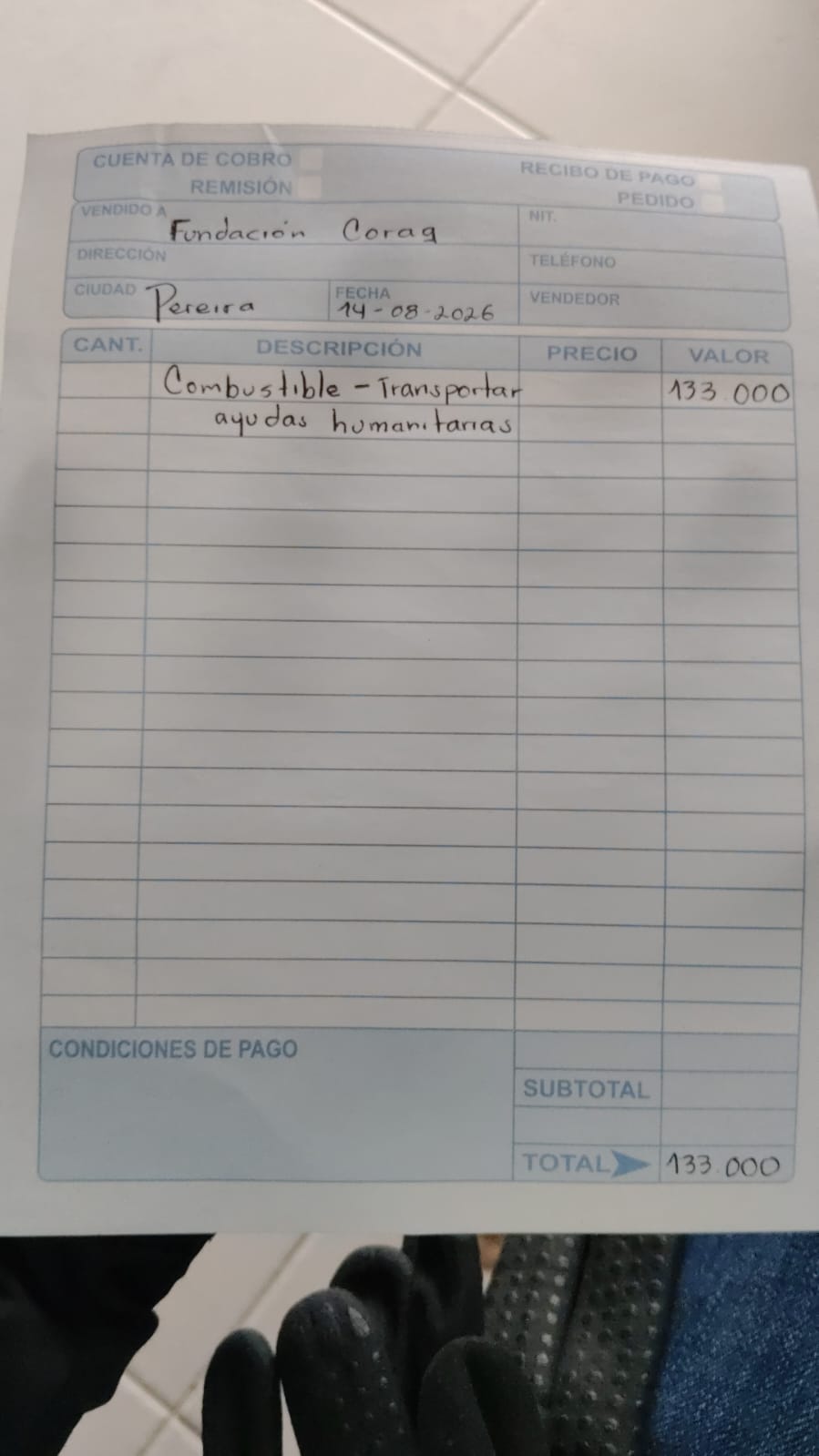 Evidencia de Gasolina Para las motos y autos para entregas